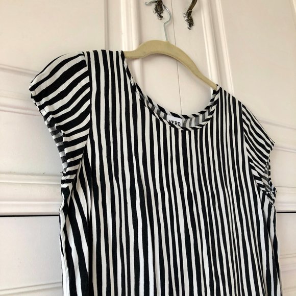 Vero Moda Zebra Print Black & White Tunic Blouse XS - Picture 3 of 15